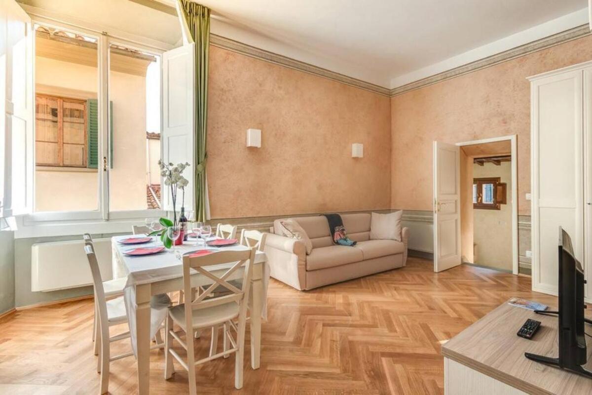 Albizi Leonardo 309 Florence