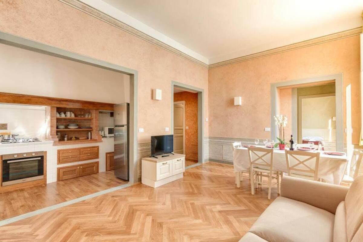 Albizi Leonardo 309 Firenze